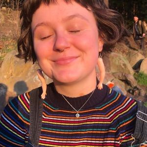 Meet your Posher, Hannah